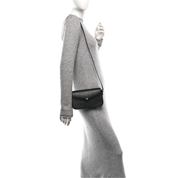 Gucci Gilbert Black Crossbody - Picture 7 of 7